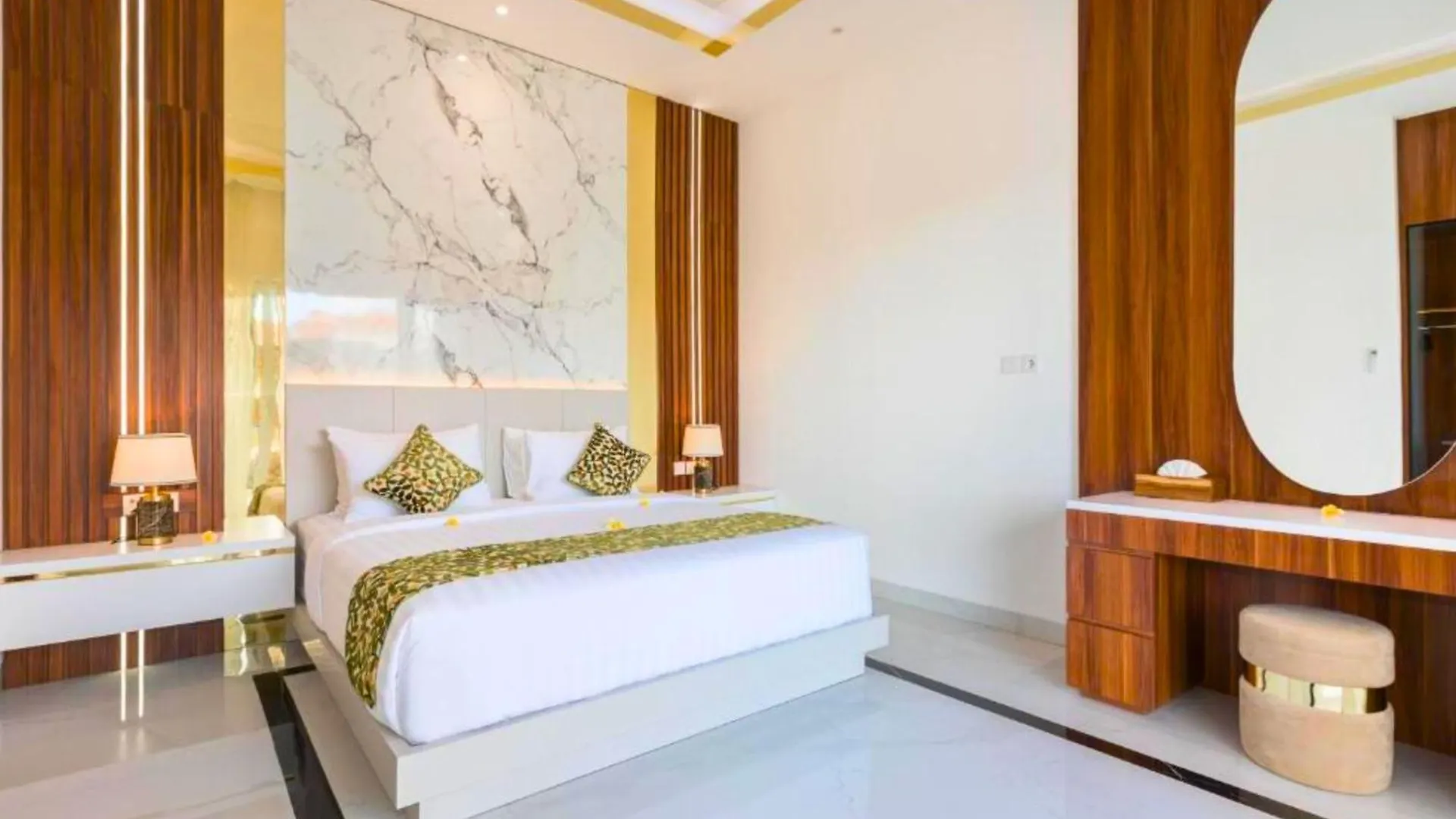 Lashana 3 Bedroom Private Pool Villa Zn221 Legian