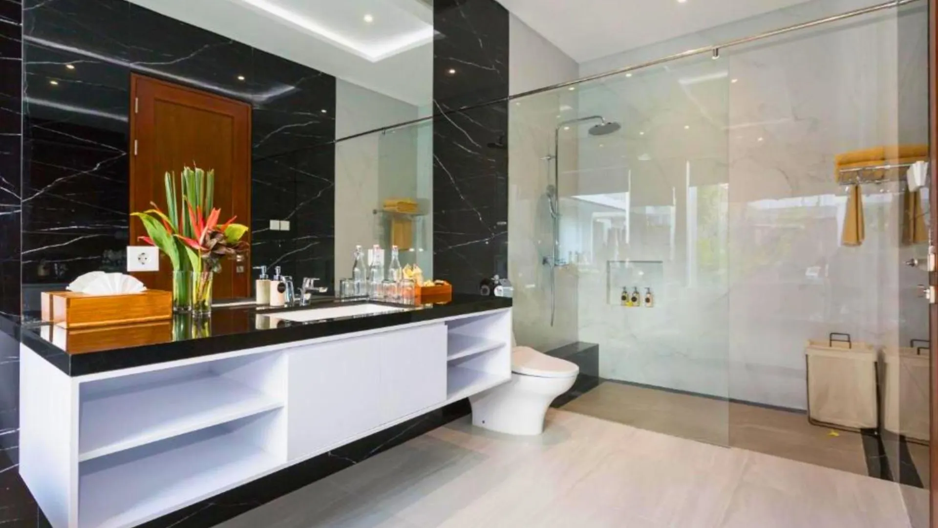 Lashana 3 Bedroom Private Pool Villa Zn221 Legian